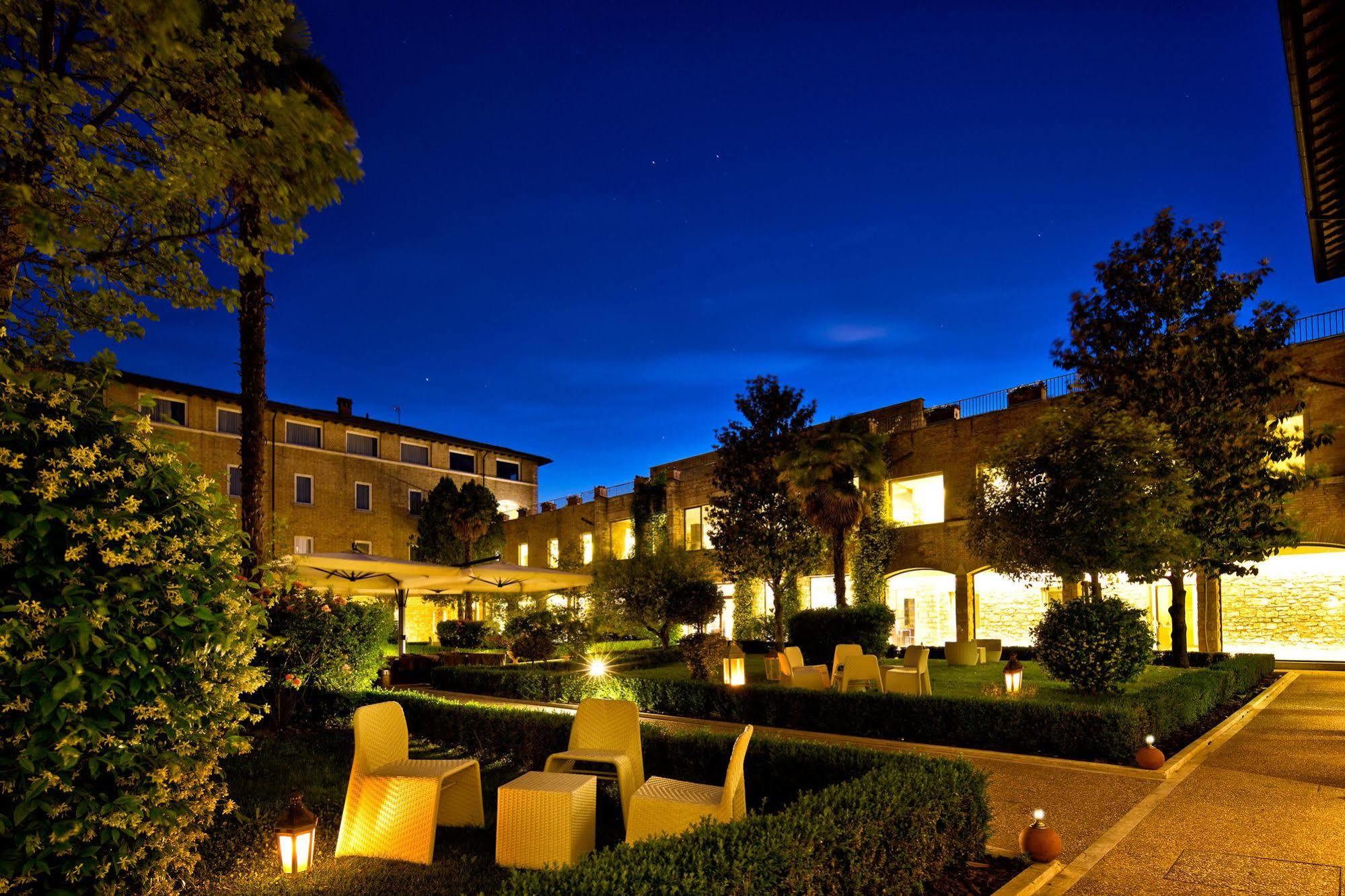 Th Assisi - Hotel Cenacolo Eksteriør bilde
