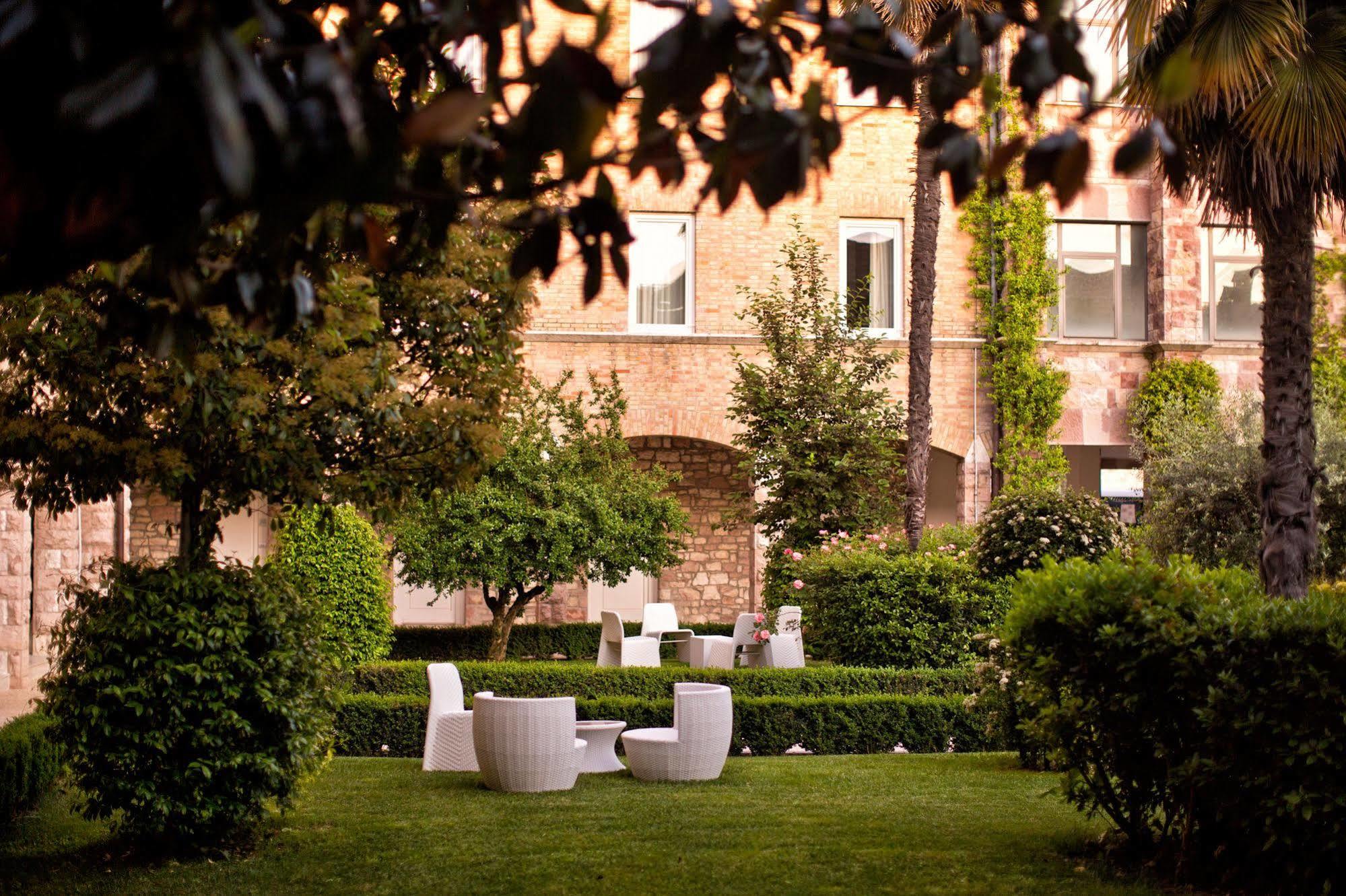 Th Assisi - Hotel Cenacolo Eksteriør bilde